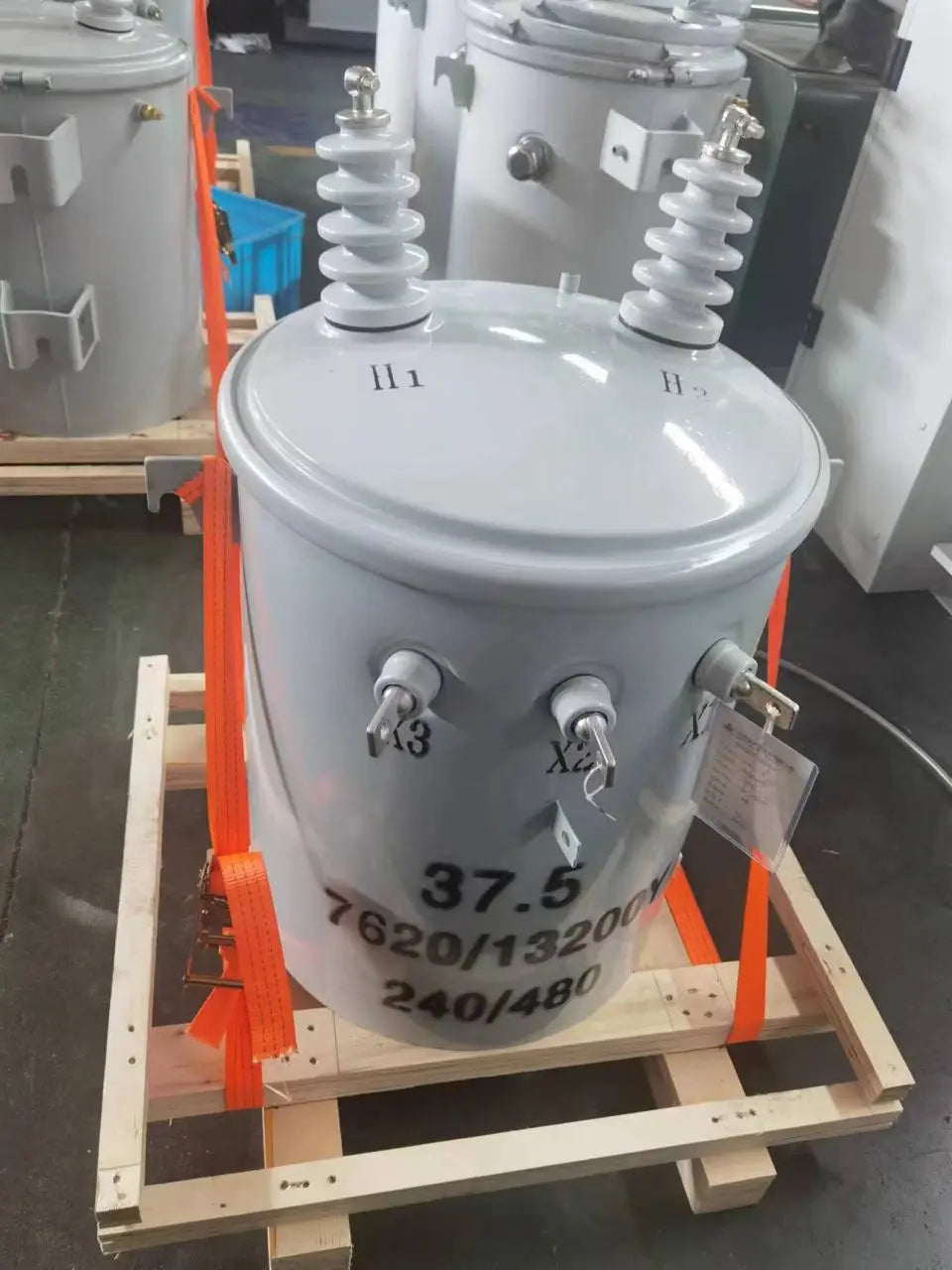 Transformador Monofásico de 37.5KVA, 13.2/7.6KV-240/480V, 5 taps - LHGREEN